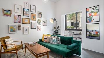 Apartment, 1 Bedroom | Living area