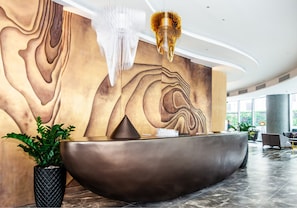 Lobby lounge