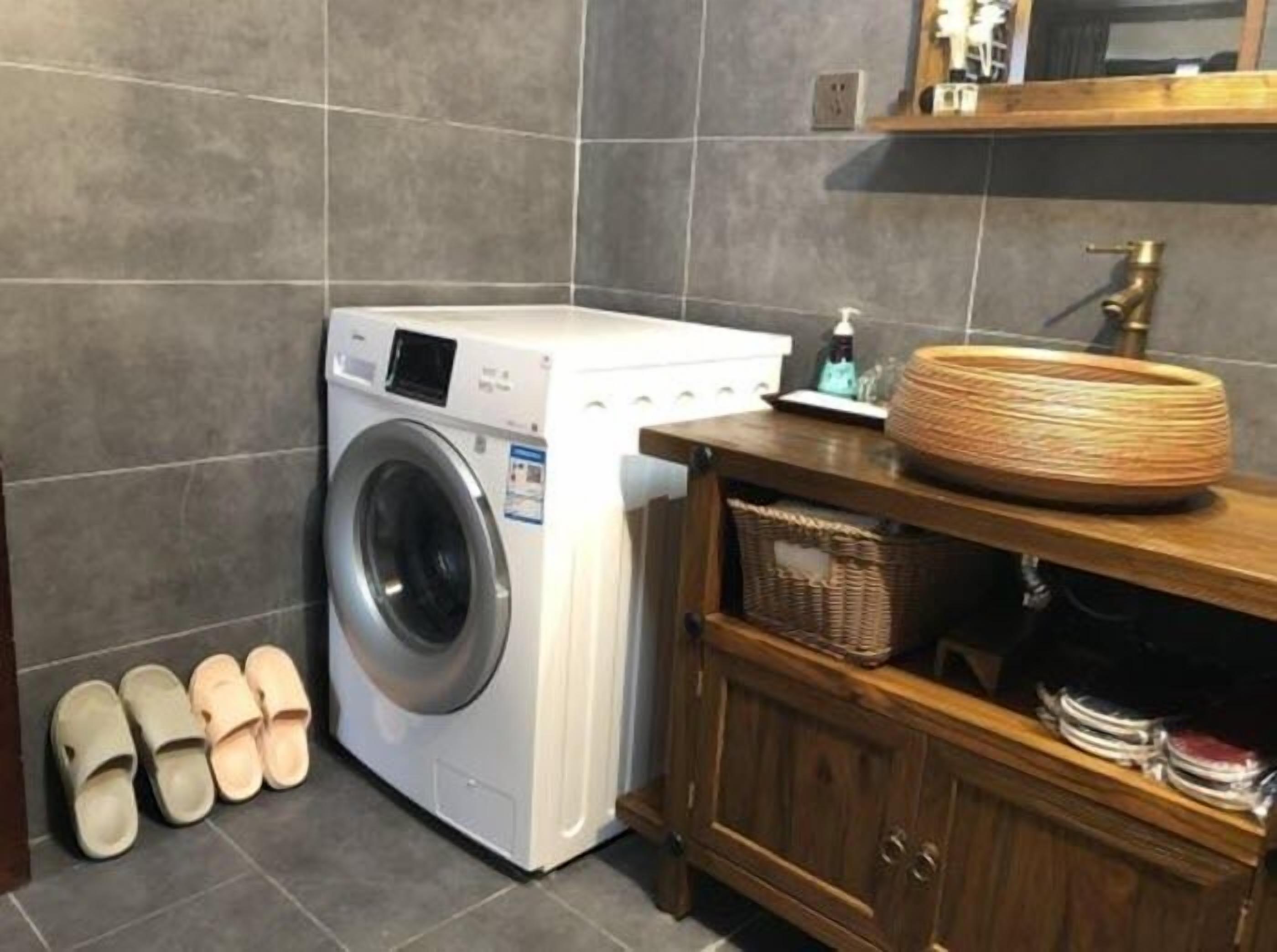 Quarto casal luxo | Banheiro | Chuveiro, produtos de toalete grátis, secador de cabelo, chinelos