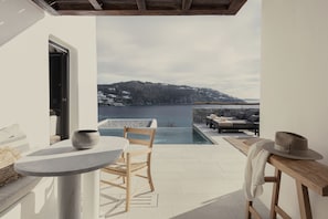 Kalesma Suite Sea View & Private Pool | Terrace/patio