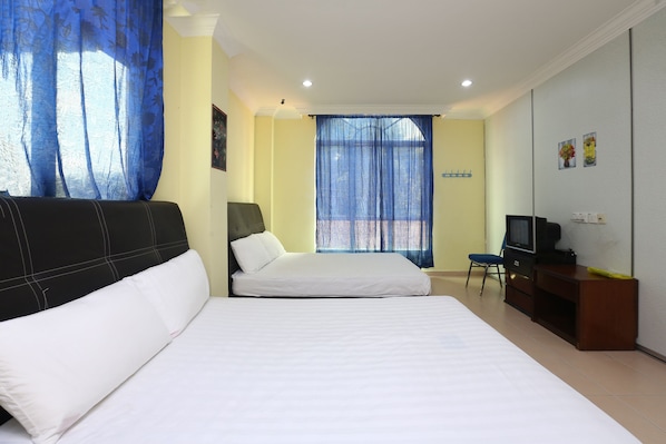 Habitación familiar | Wifi gratis y ropa de cama 
