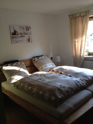 Double Room, Garden View | Free WiFi - Romantikmühle Heartlandranch (Horbruch)