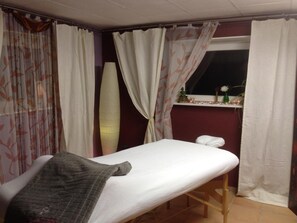Body treatments, manicures and pedicures - Romantikmühle Heartlandranch (Horbruch)