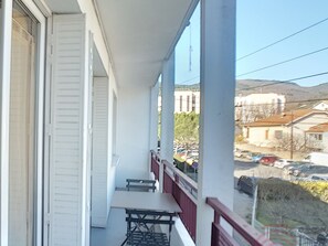 Imagen sin descripción, 2 de 5, botón