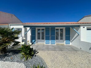 Exterior - 2-bedroom house with garden and terrace near beach (Les Sables-d'Olonne)