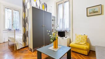 1 bedroom, iron/ironing board