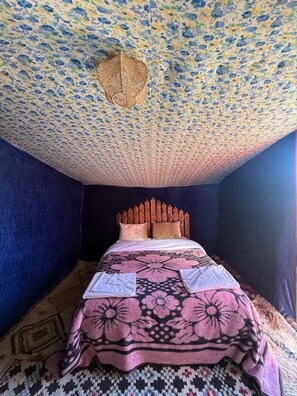 Individually decorated, free WiFi, bed sheets - Hoshizora sabaku camp (Rissani)