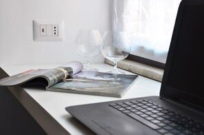 럭셔리 트리플룸 | 객실 내 편의 시설/서비스