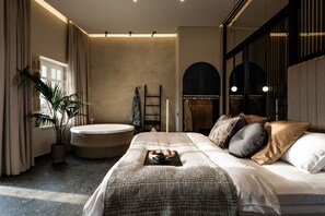 2 bedrooms, premium bedding, pillowtop beds, free minibar - Divino Suites Chania (Chania)