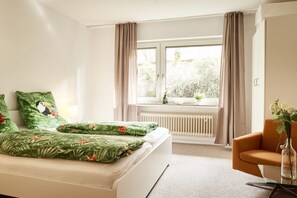 Apartment (Marzipan) | Blackout curtains, iron/ironing board, free cots/infant beds, free WiFi - Ferienhaus Willkommen (Winterberg)