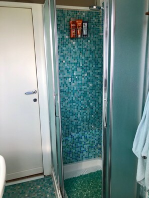 Douche, bidet