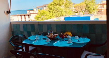 Viareggio Città Giardino Apartment mit Meerblick und Terrasse