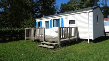 Mobile Home, 2 Bedrooms | Terrace/patio