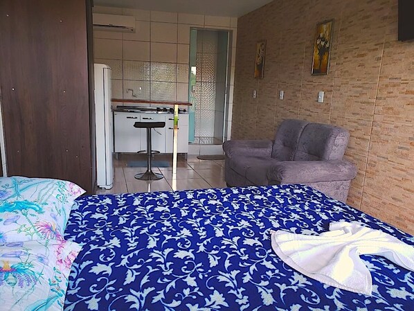 Basic Studio (06) | Free WiFi, bed sheets