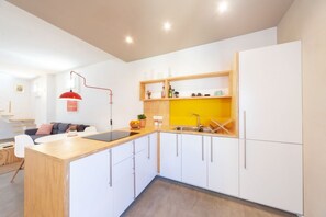 Fridge - GuestHost - Behind the Market of Ortigia -2 Floor with Terrace (Siracusa)