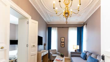 Luxe beddengoed, een minibar, een kluis op de kamer, geluiddichte muren