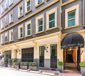 Fachada de la propiedad