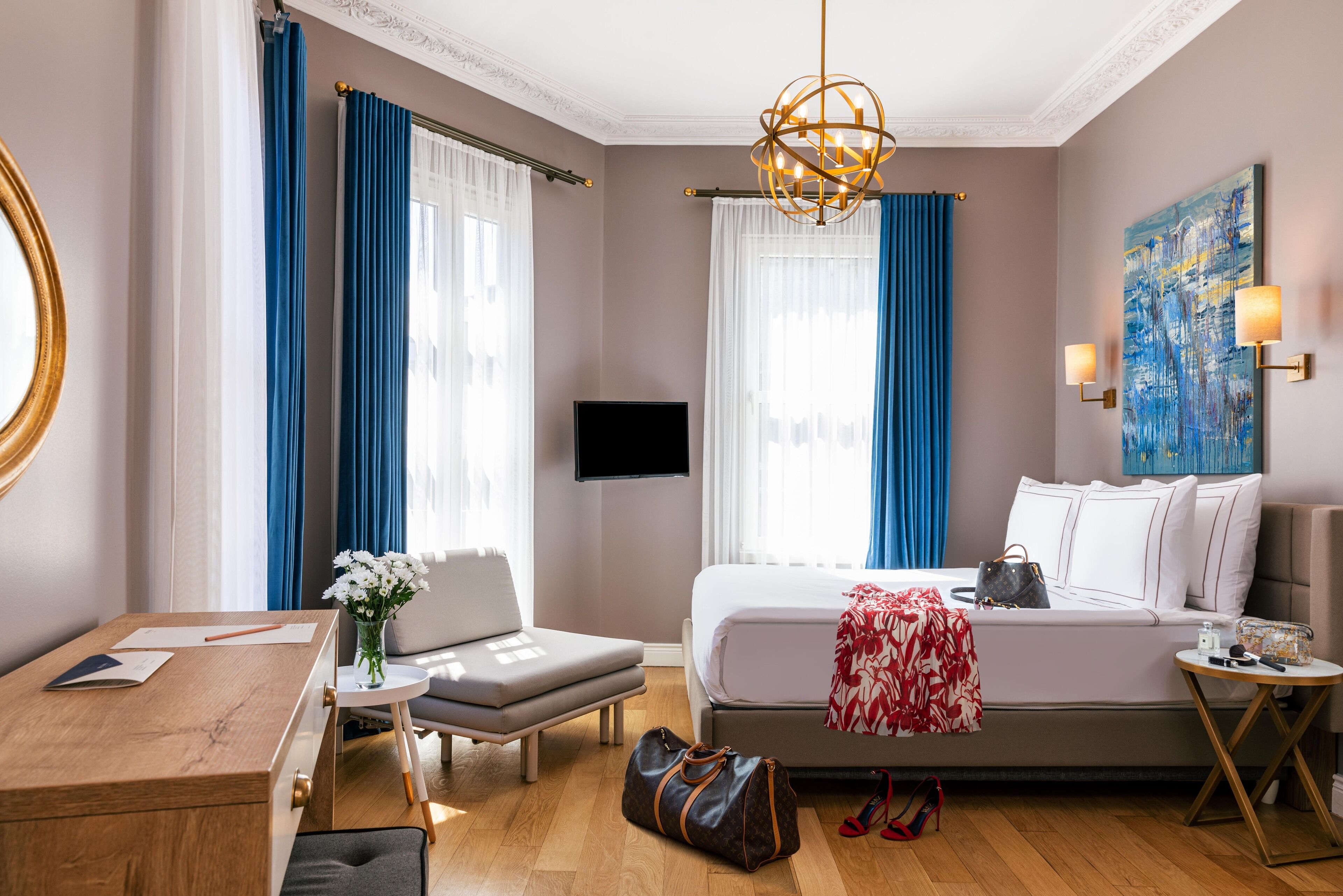 1 bedroom, premium bedding, minibar, in-room safe