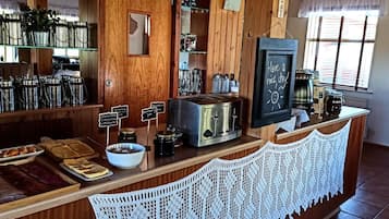 Desayuno bufé gratuito y diario