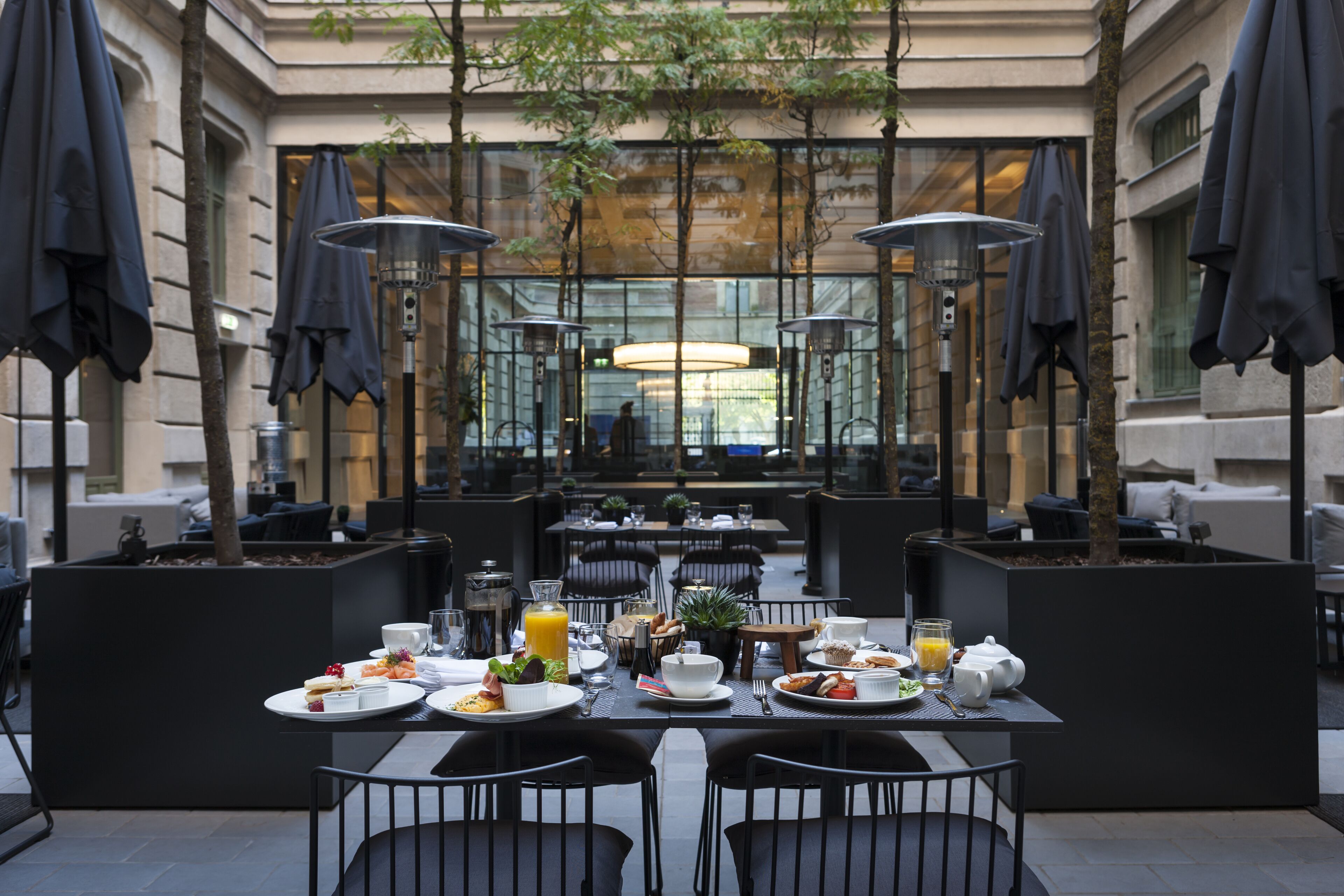 Serveert lunch en brunch