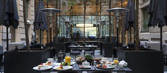 Kozmo Hotel Suites & Spa - Small Luxury Hotels of the World