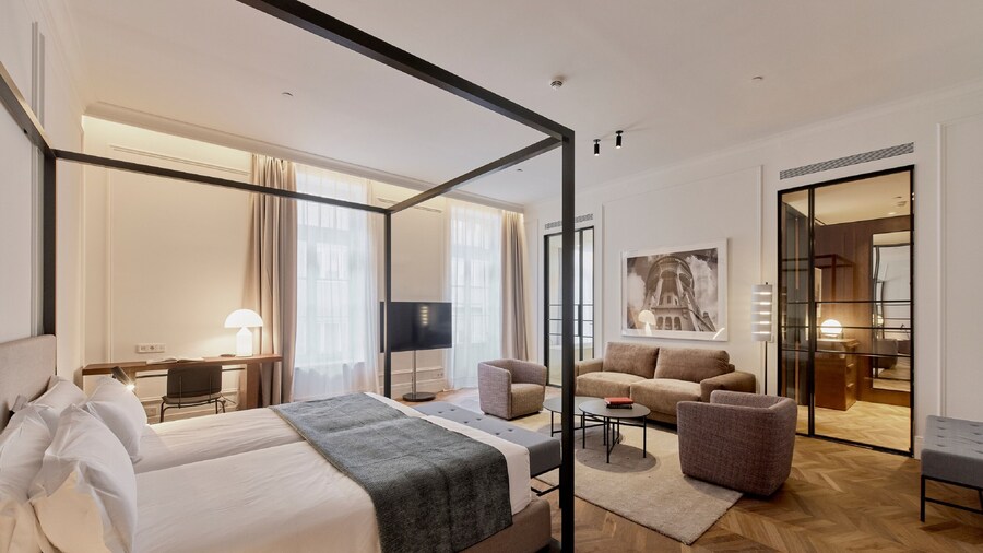 Kozmo Hotel Suites & Spa - Small Luxury Hotels of the World