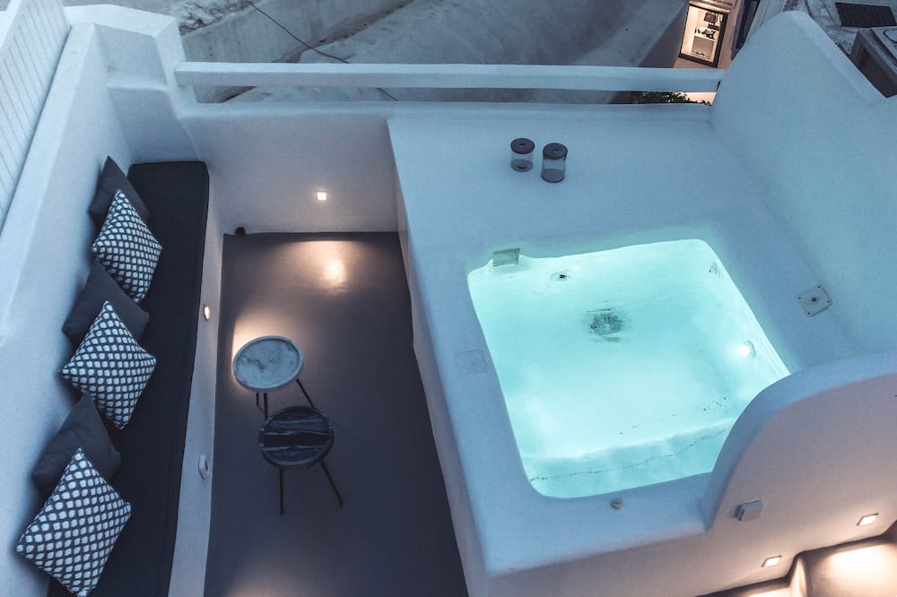 Roofs of Chora, Townhouse with Rooftop Pool - Adults Only