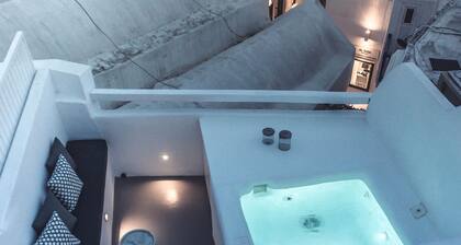 Roofs of Chora, Townhouse with Rooftop Pool - Adults Only