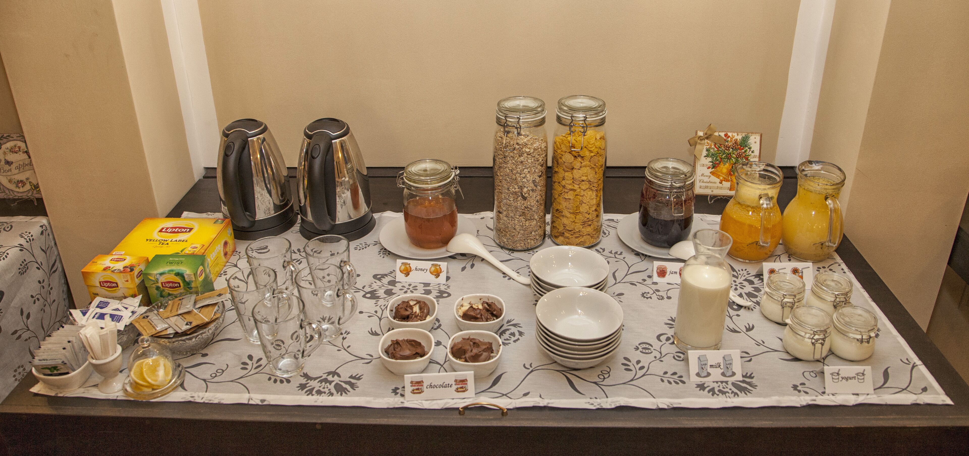 daily buffet breakfast (eur 10 per person)