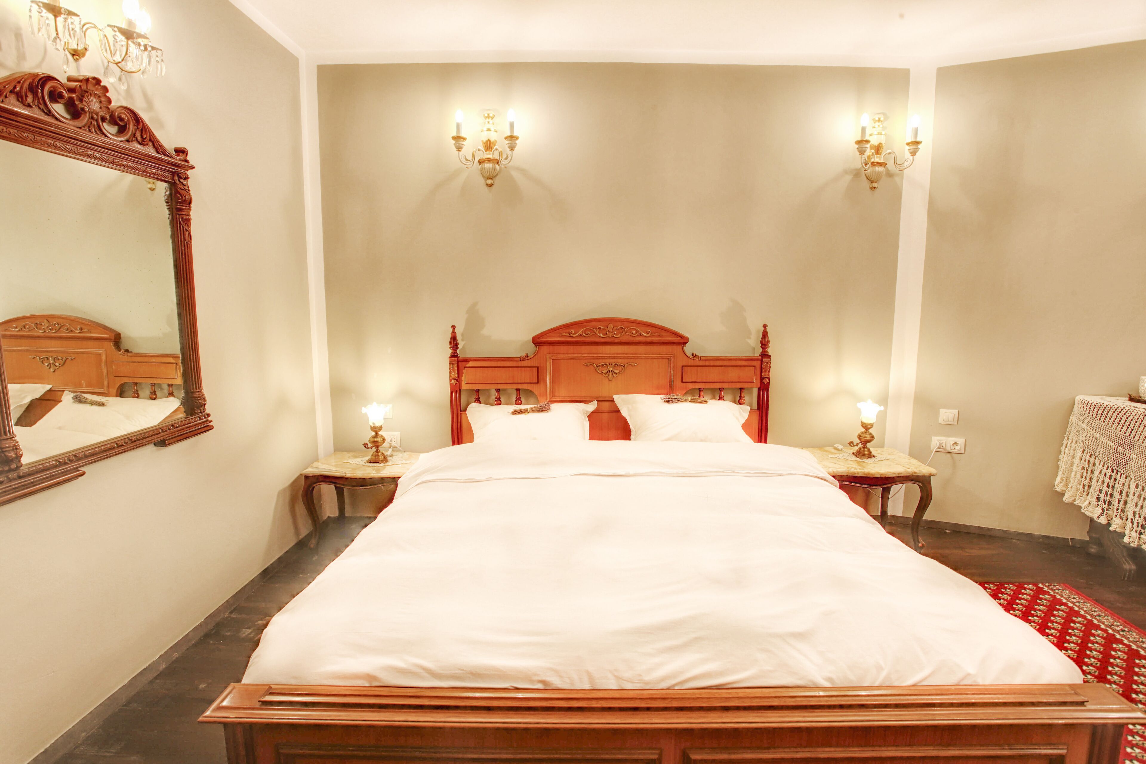 Premium bedding, down comforters, pillowtop beds, in-room safe