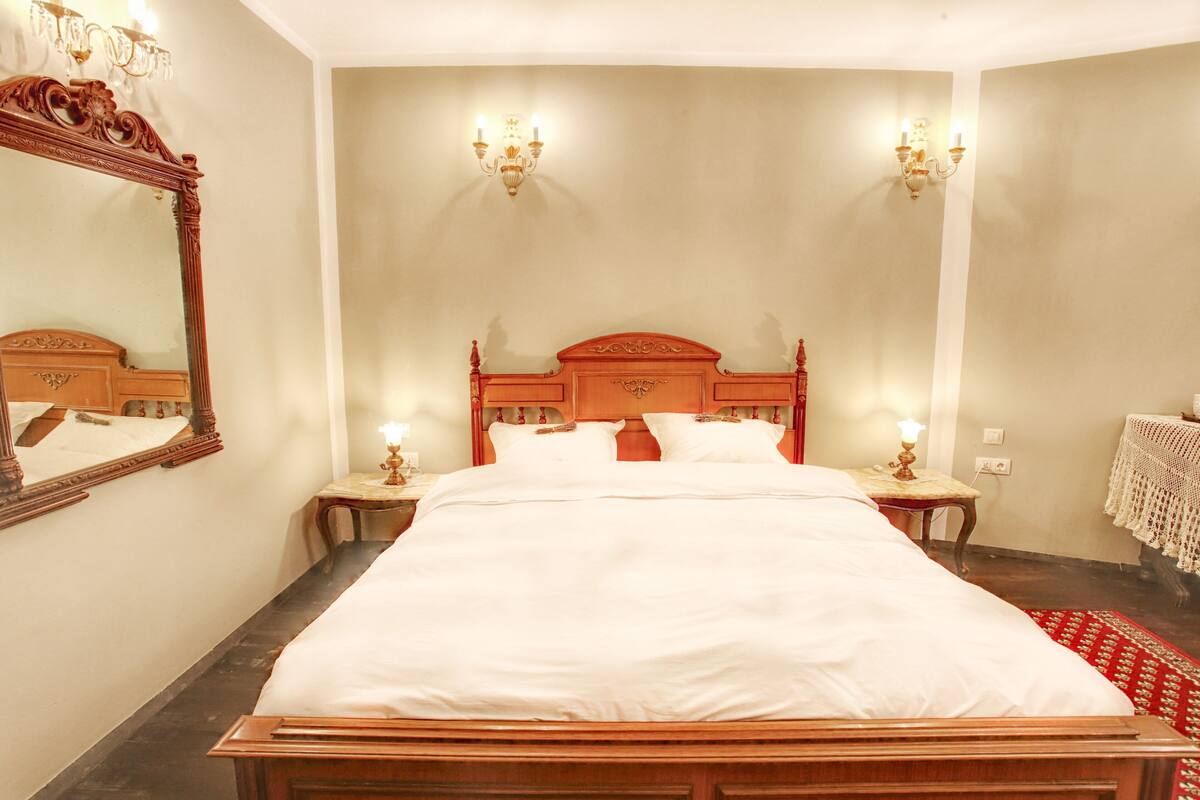 Premium bedding, down duvets, pillow-top beds, in-room safe