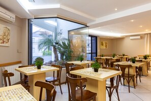 Free daily full breakfast