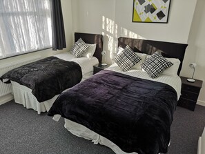 Laptop workspace, blackout curtains, iron/ironing board, free WiFi