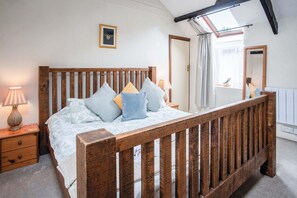 1 bedroom, iron/ironing board, WiFi