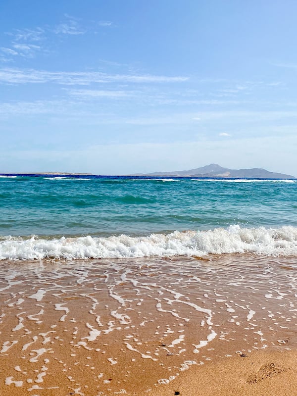 Private beach, sun-loungers, beach umbrellas, beach towels