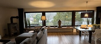 NY! Eifel nasjonalpark, moderne villa, utsikt, hage, privat, sentrum 