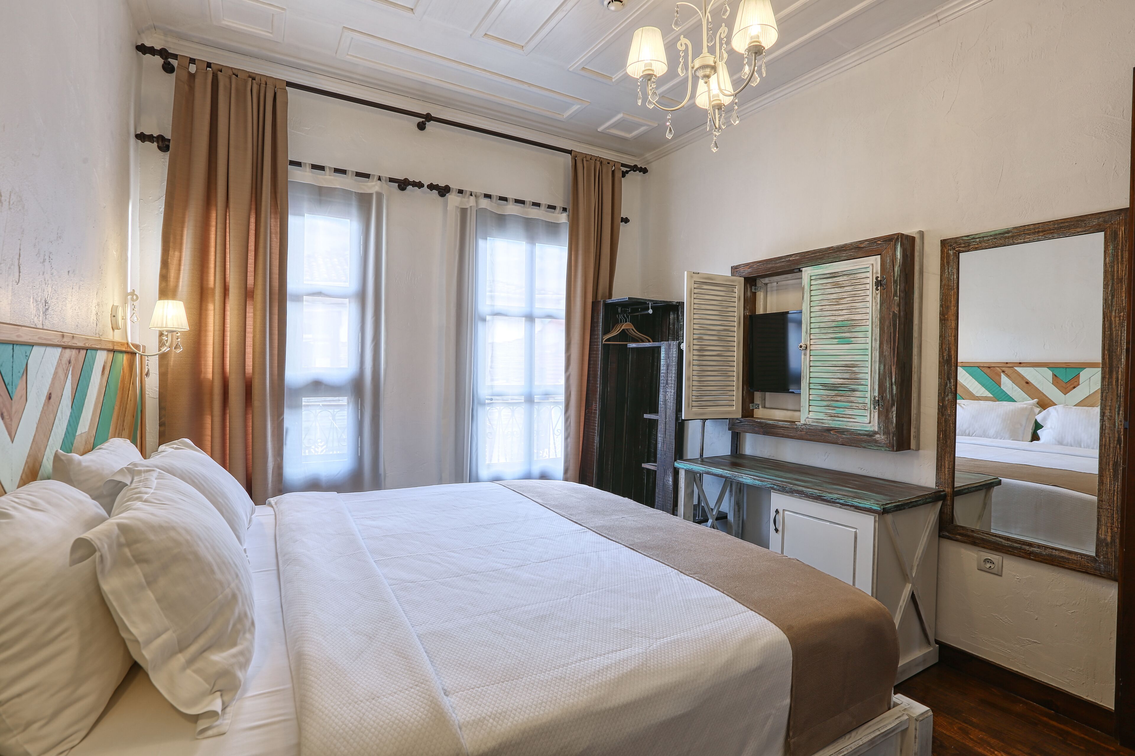 deluxe double room | free wifi
