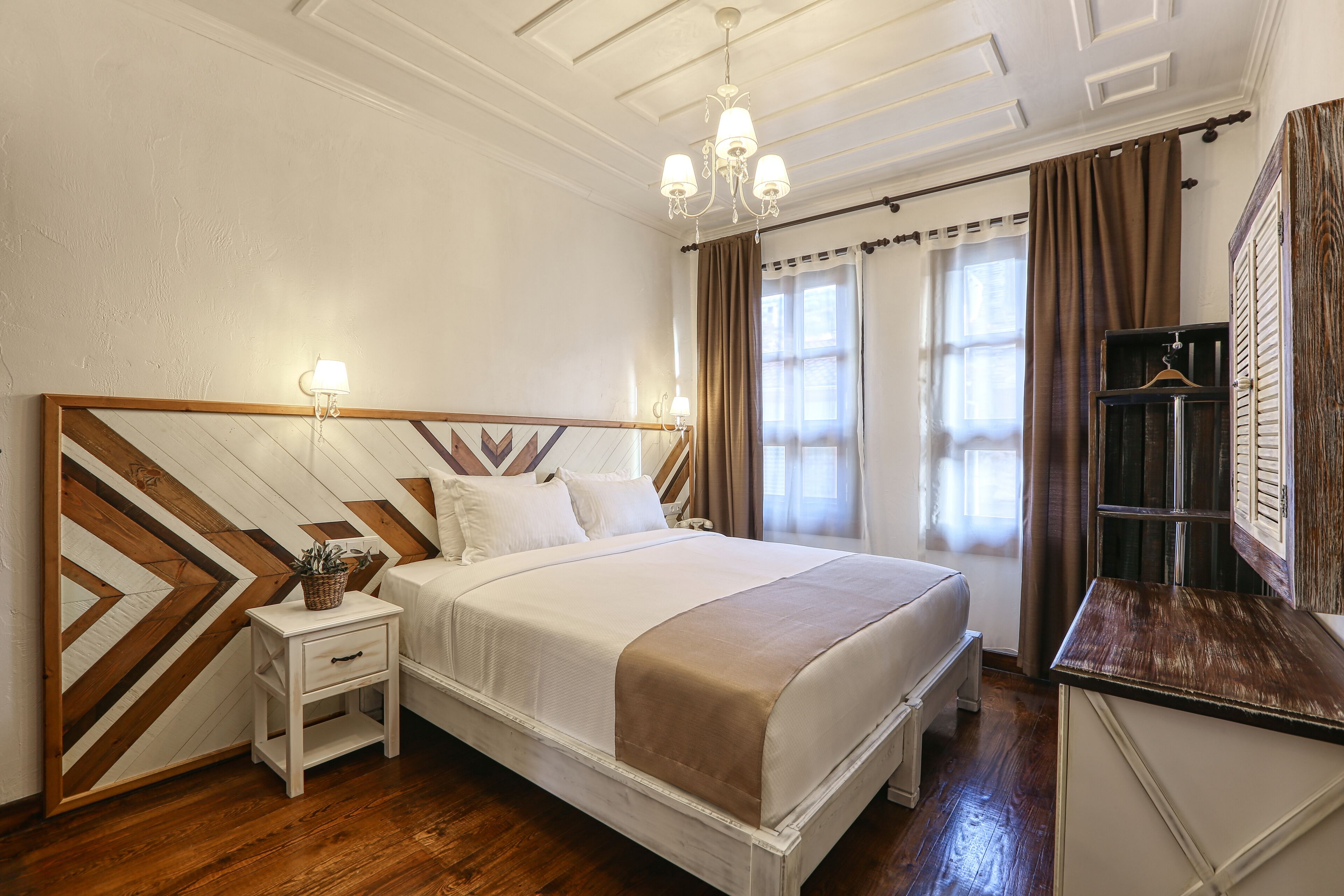deluxe double room | free wifi