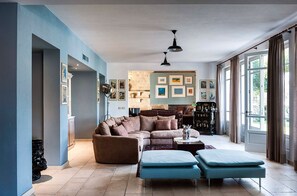 Villa, 5 Bedrooms | Living room | 24-inch flat-screen TV with digital channels, TV, DVD player