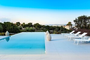 Piscina all'aperto