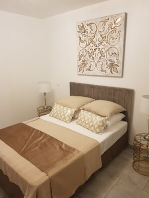 3 bedrooms, iron/ironing board, travel cot, WiFi - TOP PROMO LAST AVAILABLE  (vescovato)