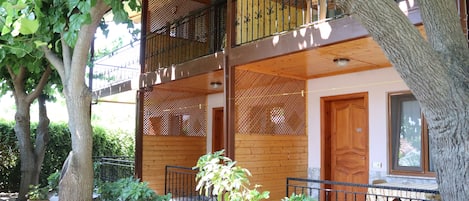 Minibar, soundproofing, free WiFi, bed sheets