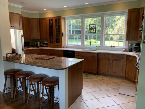 1700's Roomy Historic Home on 3 private acres in Stonington Mystic CT Area 