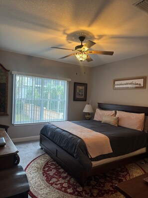 3 bedrooms, iron/ironing board, WiFi, bed sheets - 3-bedroom house/ 3 full bath in serene St Simons-Best location on the Island! (St Simons)