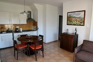 Fridge, stovetop, electric kettle, toaster - Hapimag Resort Tenerife (Puerto de la Cruz)
