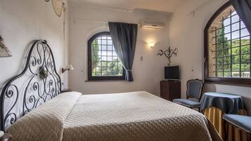 Standard-Doppelzimmer | Minibar, Schreibtisch, BĂŒgeleisen/BĂŒgelbrett, kostenloses WLAN