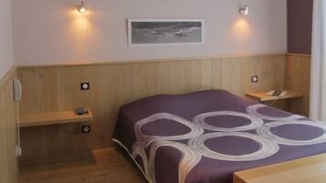 Double Room, Terrace | Laptop workspace, free cots/infant beds, free WiFi, bed sheets