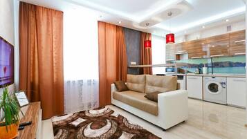 Deluxe studio suite | Hypoallergeen beddengoed, een kluis op de kamer, individueel gedecoreerd