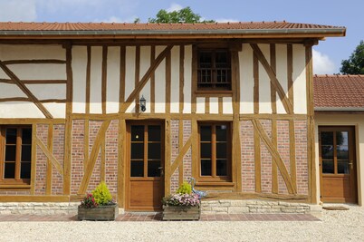 Large comfortable cottage 10 people