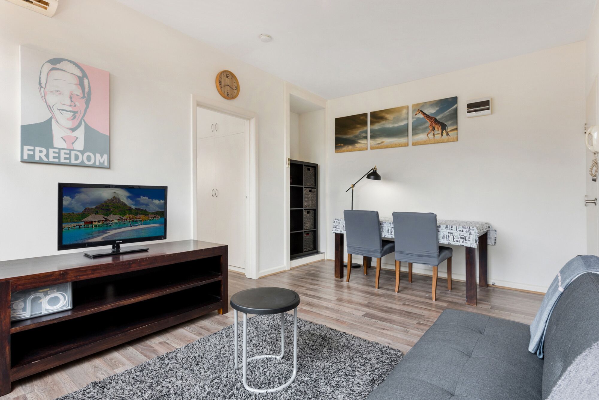 Explore Melbourne from Convenient South Yarra Pad